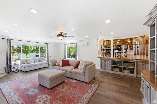720 E CENTER ST, Bountiful, UT 84010