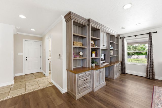 720 E CENTER ST, Bountiful, UT 84010
