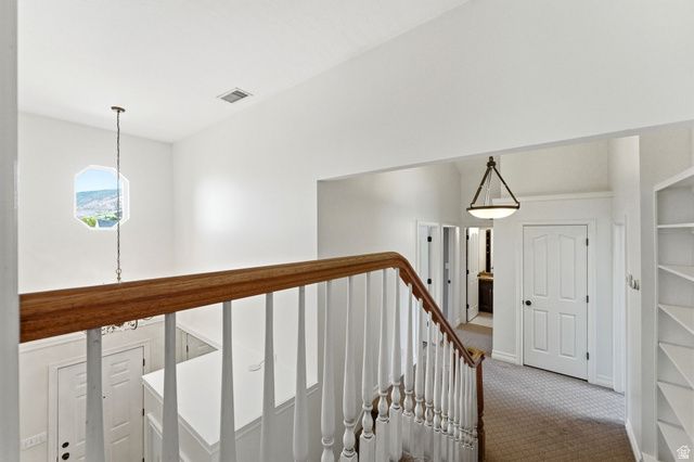 720 E CENTER ST, Bountiful, UT 84010