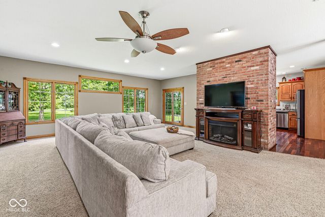 5599 N Brandywine Road, Shelbyville, IN 46176