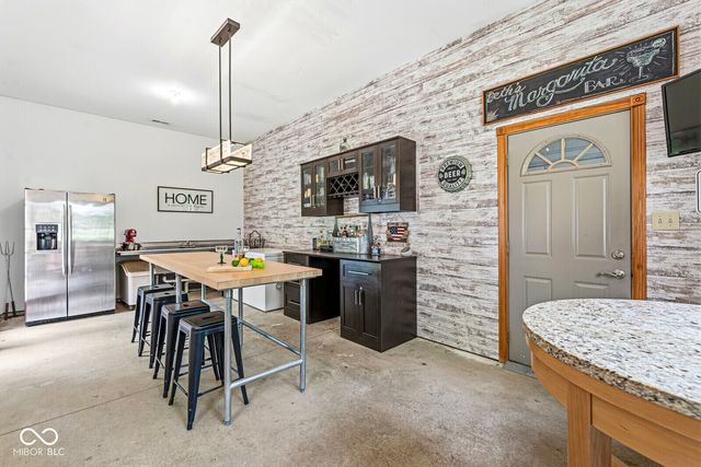 5599 N Brandywine Road, Shelbyville, IN 46176