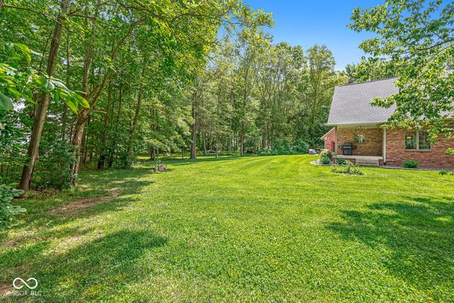 5599 N Brandywine Road, Shelbyville, IN 46176