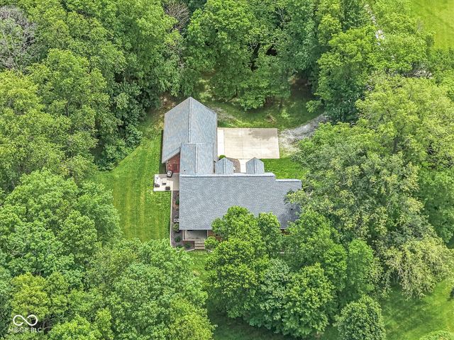 5599 N Brandywine Road, Shelbyville, IN 46176