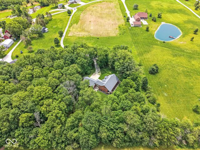 5599 N Brandywine Road, Shelbyville, IN 46176