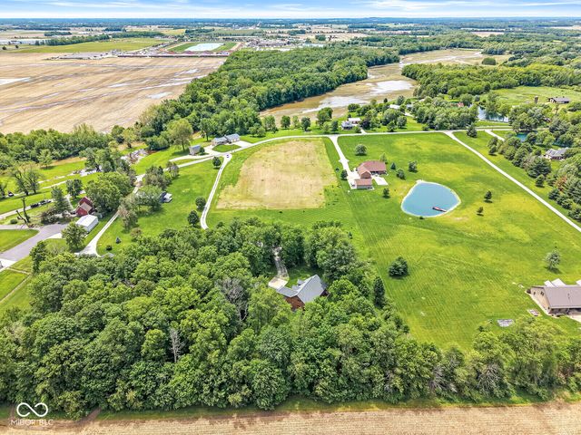 5599 N Brandywine Road, Shelbyville, IN 46176