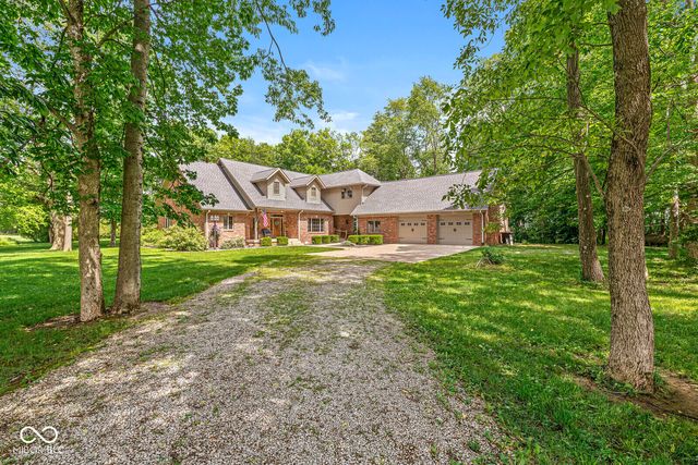 5599 N Brandywine Road, Shelbyville, IN 46176