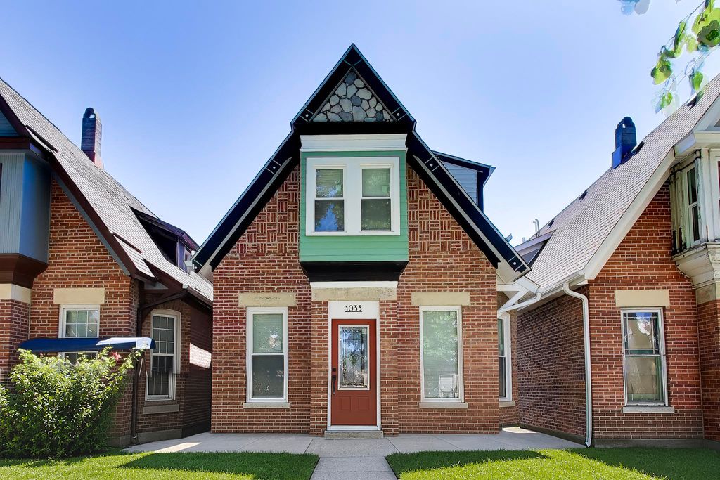 1033 S Claremont Avenue, Chicago, IL 60612