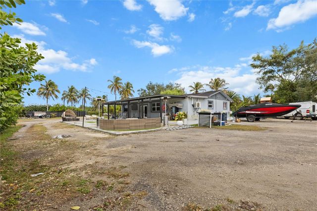 33300 SW 212th Ave, Homestead, FL 33034