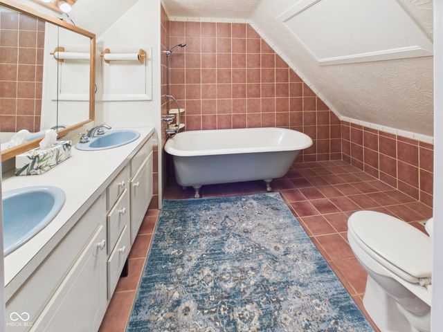 821 W 5th Street, Anderson, IN 46016