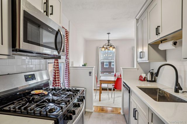 66 Manville Road 4, Pleasantville, NY 10570