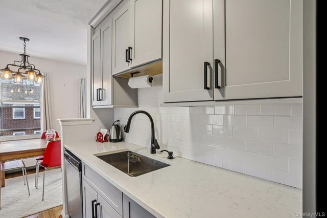 66 Manville Road 4, Pleasantville, NY 10570