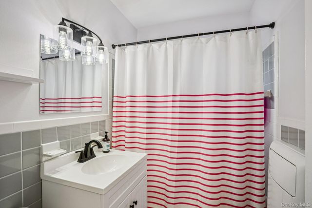 66 Manville Road 4, Pleasantville, NY 10570