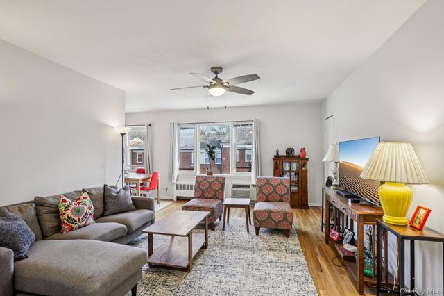 66 Manville Road 4, Pleasantville, NY 10570