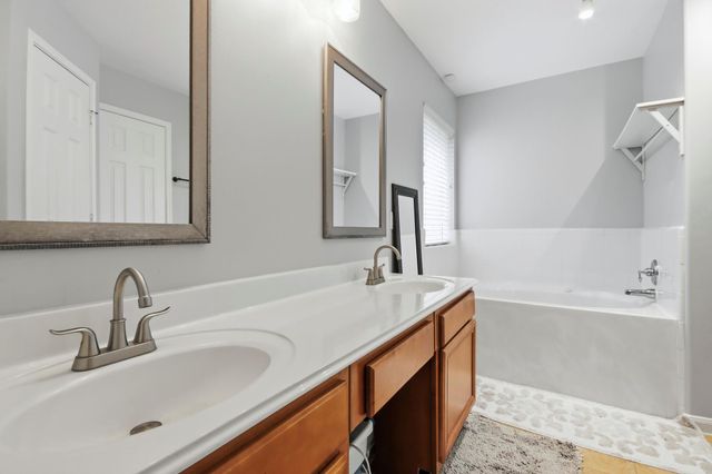 25450 Barmby Drive, Tomball, TX 77375