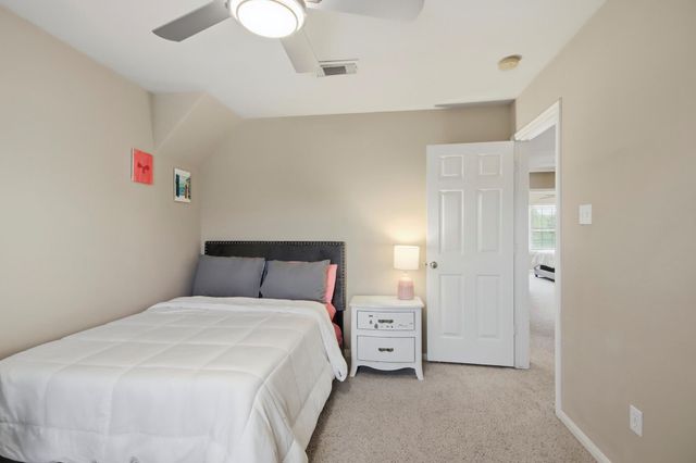 25450 Barmby Drive, Tomball, TX 77375