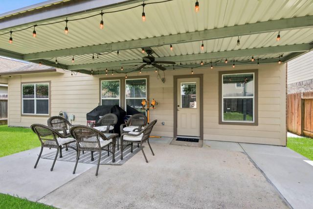 25450 Barmby Drive, Tomball, TX 77375