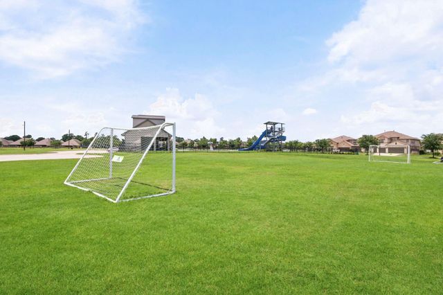 25450 Barmby Drive, Tomball, TX 77375