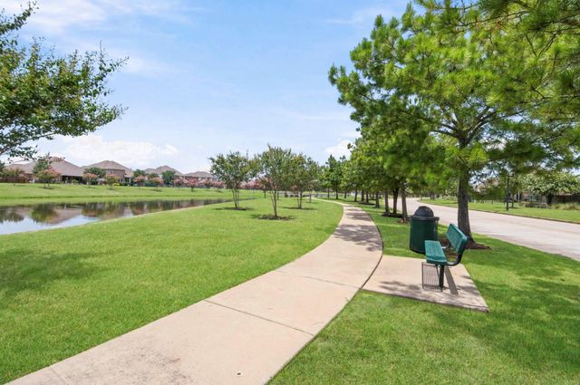 25450 Barmby Drive, Tomball, TX 77375