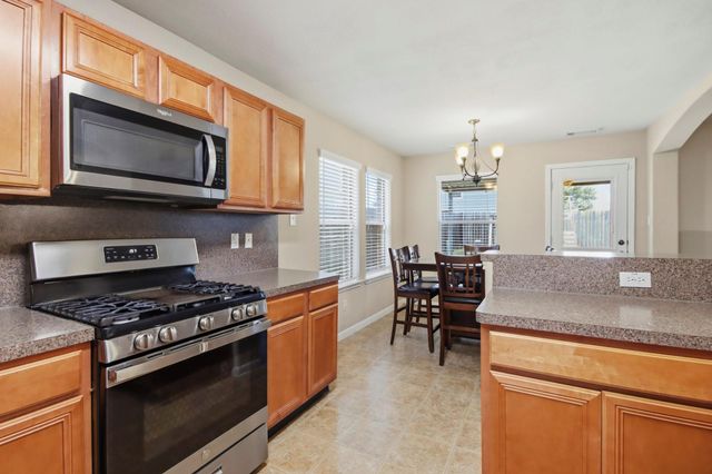 25450 Barmby Drive, Tomball, TX 77375