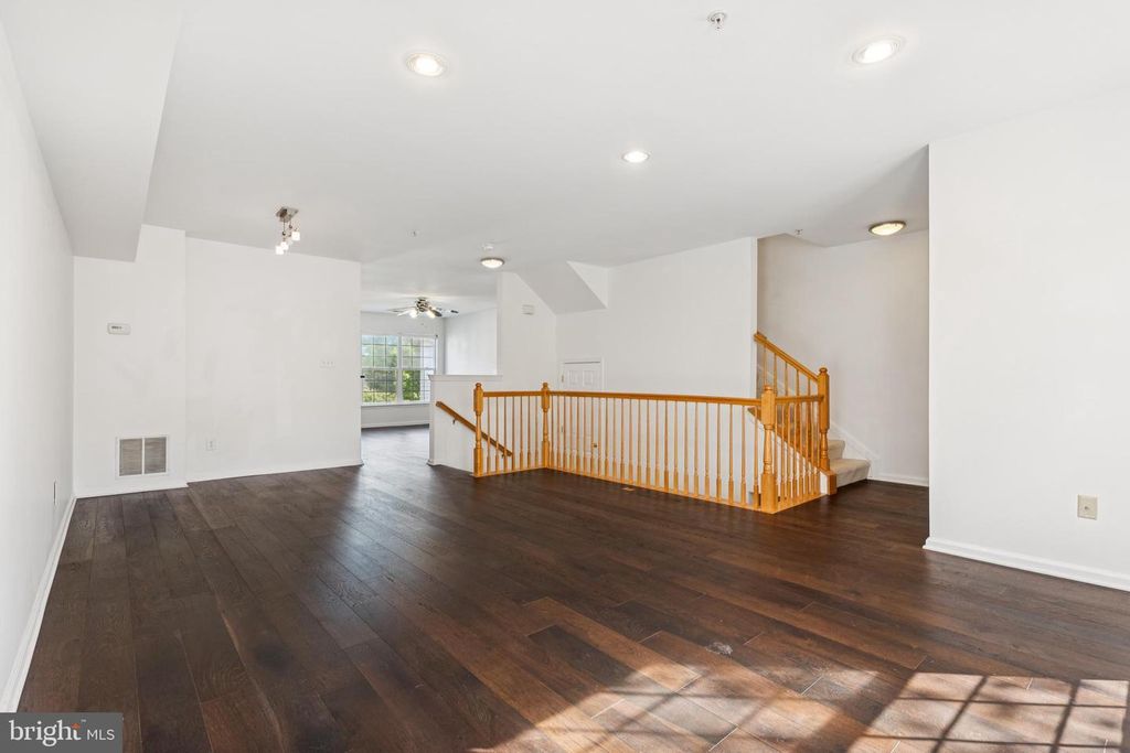 11357 KING GEORGE DR #10, Wheaton, MD 20902