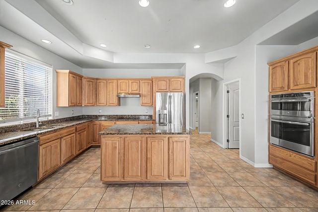 1095 N JAMAICA Court, Gilbert, AZ 85234