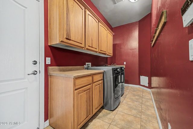 1095 N JAMAICA Court, Gilbert, AZ 85234
