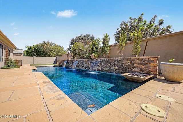 1095 N JAMAICA Court, Gilbert, AZ 85234