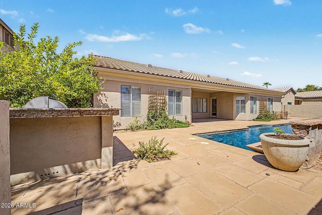 1095 N JAMAICA Court, Gilbert, AZ 85234