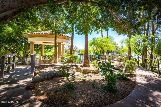 1095 N JAMAICA Court, Gilbert, AZ 85234