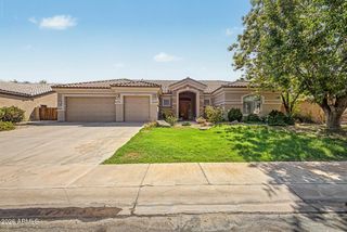 1095 N JAMAICA Court, Gilbert, AZ 85234
