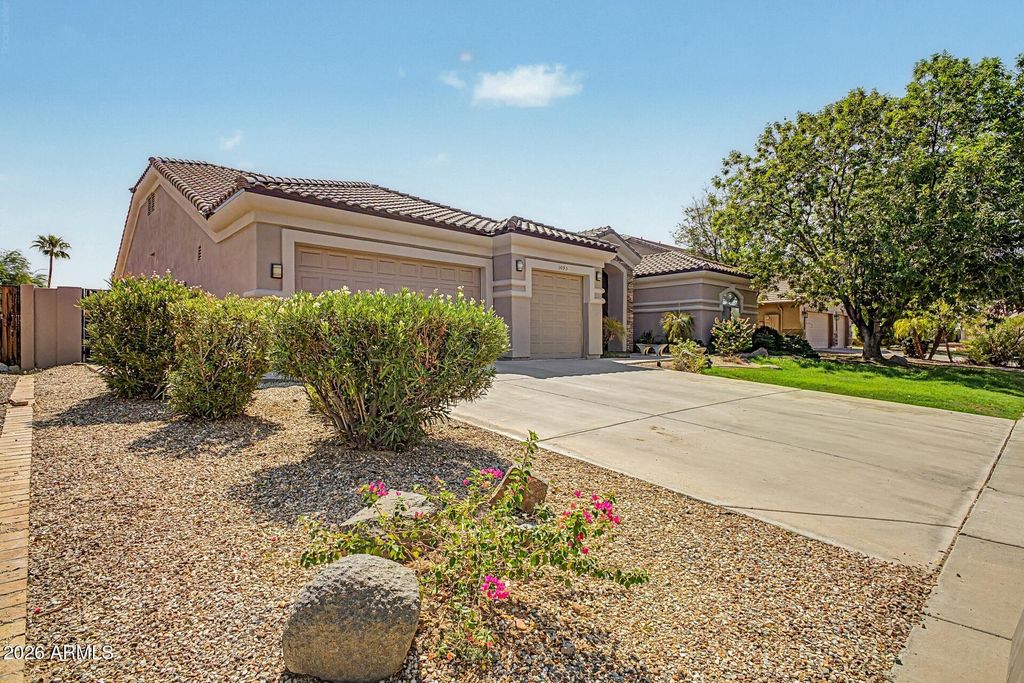 1095 N JAMAICA Court, Gilbert, AZ 85234 — photo 3