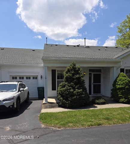 19 Silverside Road, Lakewood, NJ 08701