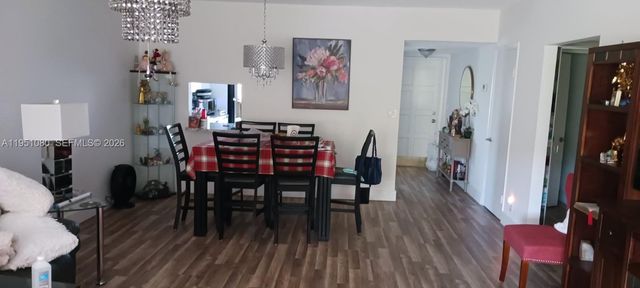 6731 Cypress Rd 310, Plantation, FL 33317