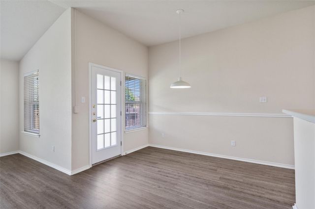 3924 Links LN, Round Rock, TX 78664