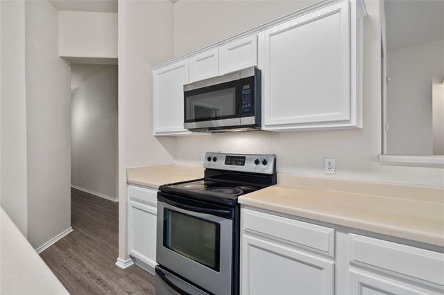 3924 Links LN, Round Rock, TX 78664