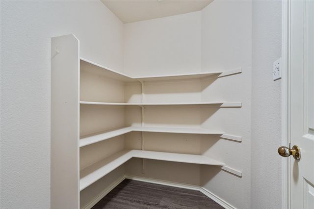 3924 Links LN, Round Rock, TX 78664