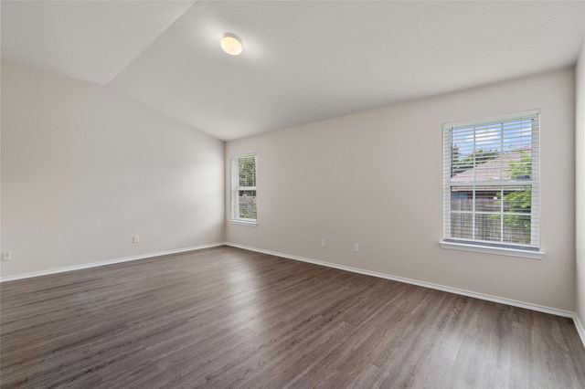 3924 Links LN, Round Rock, TX 78664