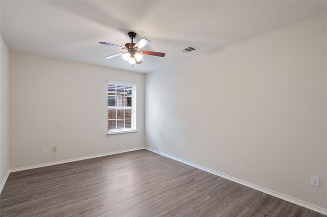 3924 Links LN, Round Rock, TX 78664