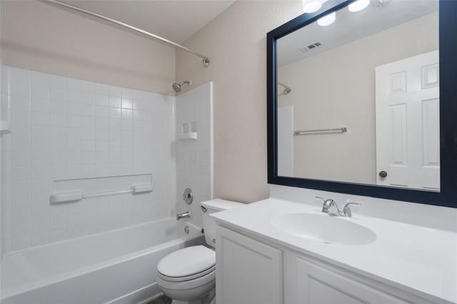 3924 Links LN, Round Rock, TX 78664