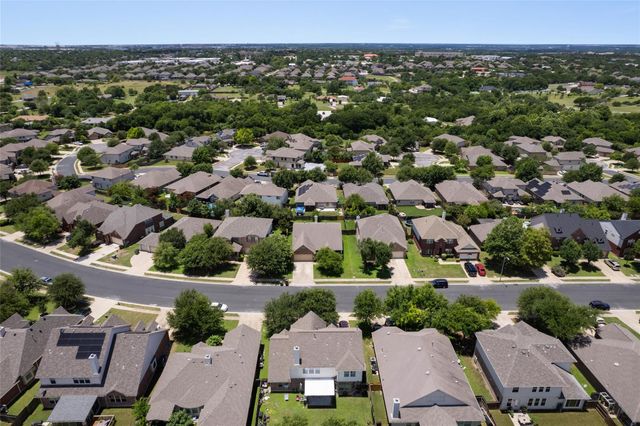 3924 Links LN, Round Rock, TX 78664
