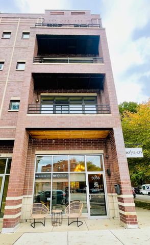 3056 N Oakley Avenue 1N, Chicago, IL 60618
