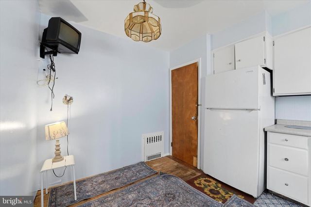601 S ELMWOOD AVE, Glenolden, PA 19036