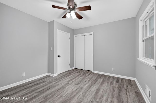 5218 Famous Way, Louisville, KY 40219