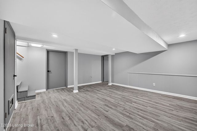 5218 Famous Way, Louisville, KY 40219