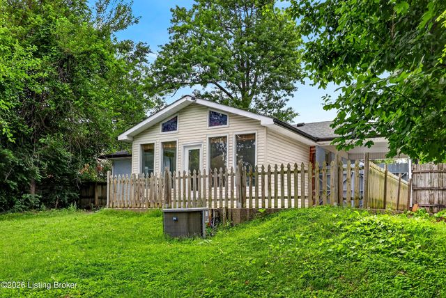 5218 Famous Way, Louisville, KY 40219