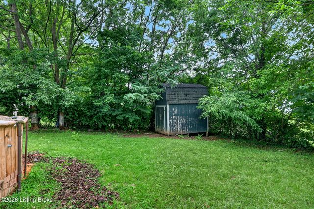 5218 Famous Way, Louisville, KY 40219