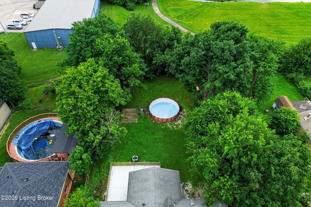 5218 Famous Way, Louisville, KY 40219