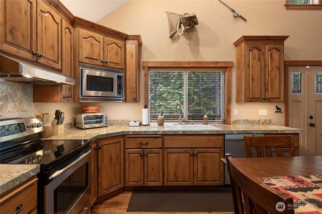 31 Tranquility Lane, Easton, WA 98925