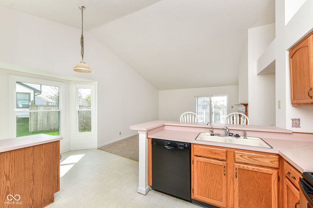 12372 Ensley Drive, Fishers, IN 46038