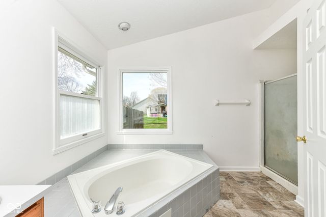 12372 Ensley Drive, Fishers, IN 46038